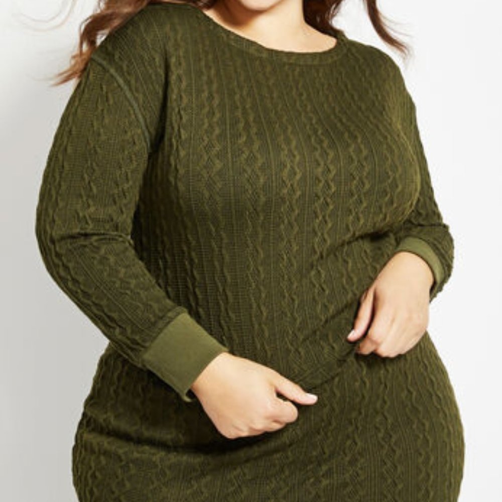 CABLE KNIT SWEATER